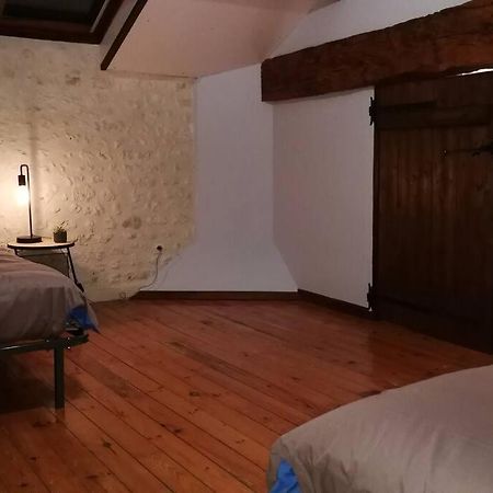 Maison Charentaise A La Campagne Becheresse Exterior foto