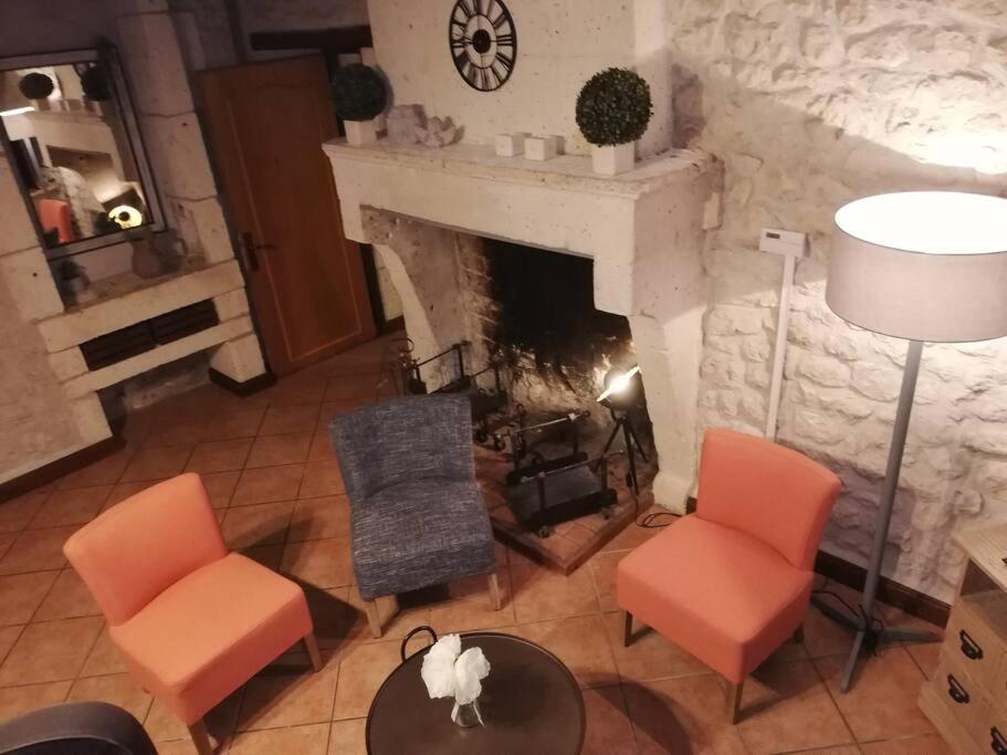 Maison Charentaise A La Campagne Becheresse Exterior foto